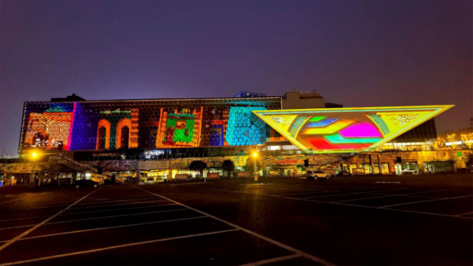 寸灘國(guó)際絲路花街建筑光影秀于7月1日開(kāi)街上演啦！(圖14)